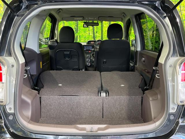 後席を格納すると、これだけの広さが！シーンに合わせたシートアレンジで、大きな荷物も積むことが出来ます♪