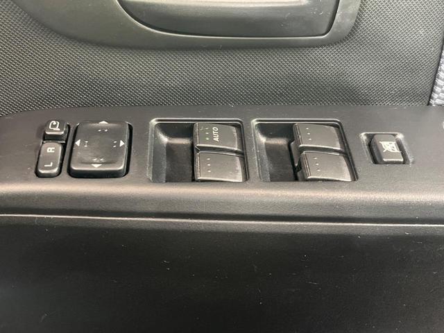 プレマシー ２０ＣＳ　両側電動スライド　純正ナビ　バックカメラ　ＥＴＣ　スマートキー　電動格納ミラー（27枚目）