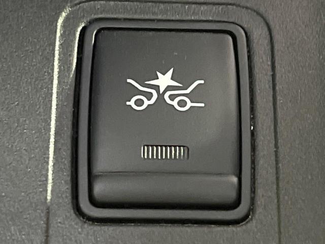 セレナ e-パワー ハイウェイスターV 両側電動ドア 後席モニター 全周囲カメラ 衝突被害軽減システム スマートキー LEDヘッド ETC クルコン オートエアコン リアエアコン Bluetooth CD DVD再生 フルセグ(7枚目)