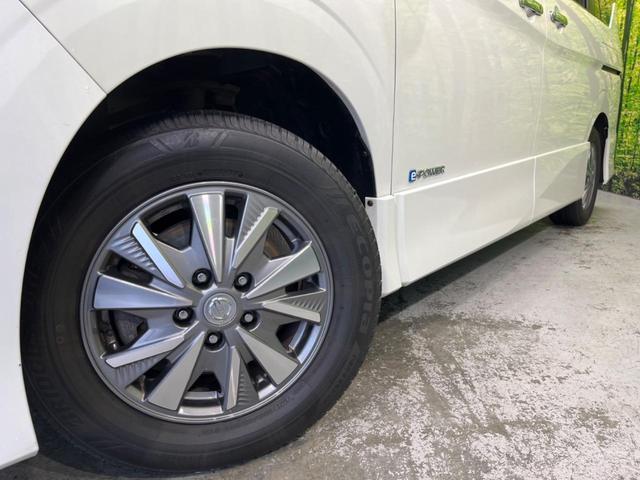 セレナ e-パワー ハイウェイスターV 両側電動ドア 後席モニター 全周囲カメラ 衝突被害軽減システム スマートキー LEDヘッド ETC クルコン オートエアコン リアエアコン Bluetooth CD DVD再生 フルセグ(14枚目)