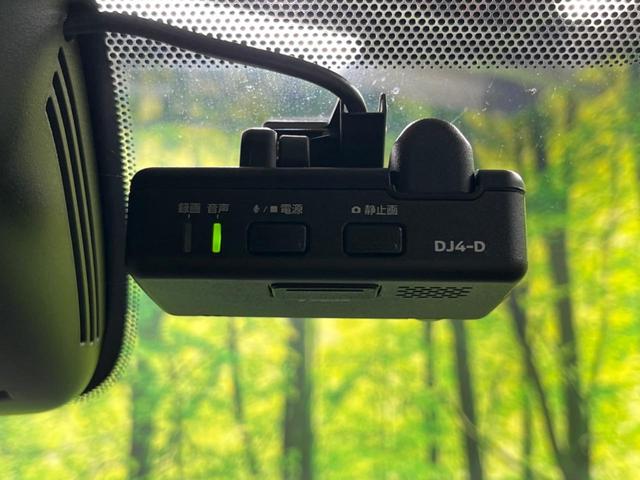 セレナ ハイウェイスターＶ　後期　両側電動スライド　全周囲カメラ　ドライブレコーダー　スマートキー　ＬＥＤヘッドライト　ＥＴＣ　クルコン　オートライト　Ｂｌｕｅｔｏｏｔｈ再生　フルセグ　ＬＥＤフォグライト（7枚目）