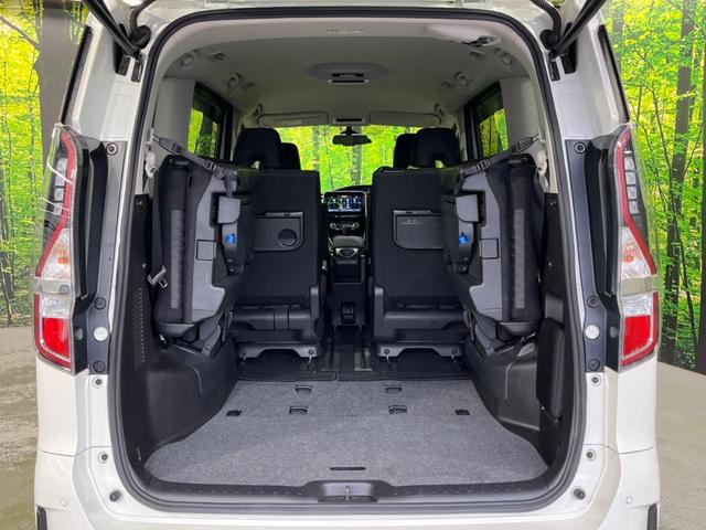 セレナ ハイウェイスターＶ　後期　両側電動スライド　全周囲カメラ　ドライブレコーダー　スマートキー　ＬＥＤヘッドライト　ＥＴＣ　クルコン　オートライト　Ｂｌｕｅｔｏｏｔｈ再生　フルセグ　ＬＥＤフォグライト（12枚目）