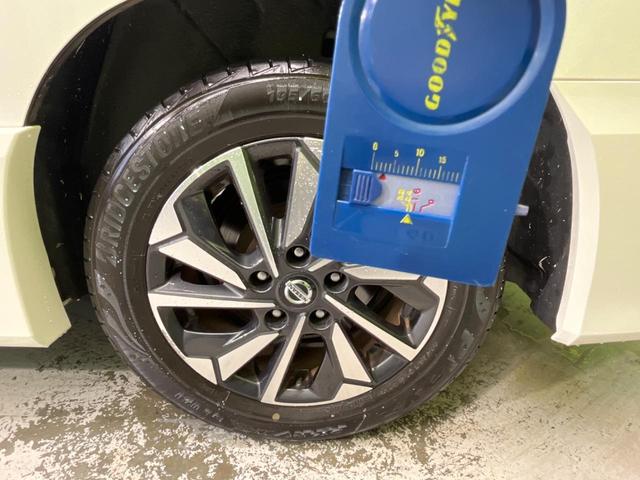 セレナ ハイウェイスターＶ　後期　両側電動スライド　全周囲カメラ　ドライブレコーダー　スマートキー　ＬＥＤヘッドライト　ＥＴＣ　クルコン　オートライト　Ｂｌｕｅｔｏｏｔｈ再生　フルセグ　ＬＥＤフォグライト（46枚目）