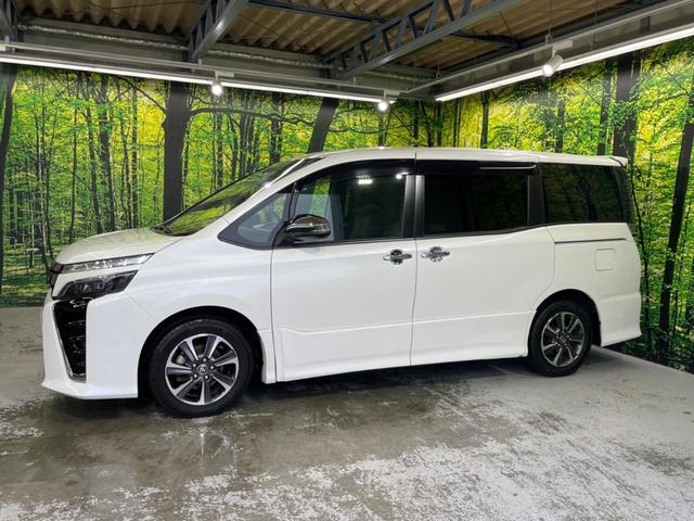 ヴォクシー ＺＳ　煌ＩＩ　両側電動スライド　ＳＤナビ　バックカメラ　フリップダウン　トヨタセーフティセンス　スマートキー　ＬＥＤヘッド　ＥＴＣ　クルコン　オートライト　Ｂｌｕｅｔｏｏｔｈ接続　地デジ（16枚目）