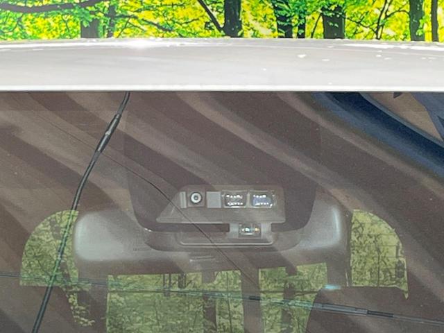 ヴォクシー ＺＳ　煌ＩＩ　両側電動スライド　ＳＤナビ　バックカメラ　フリップダウン　トヨタセーフティセンス　スマートキー　ＬＥＤヘッド　ＥＴＣ　クルコン　オートライト　Ｂｌｕｅｔｏｏｔｈ接続　地デジ（40枚目）