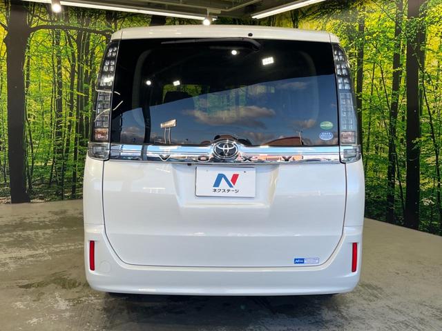 ヴォクシー Ｖ　両側電動スライド　純正９型ナビ　トヨタセーフティセンス　バックカメラ　クルコン　ＥＴＣ　スマートキー　オートハイビーム　ＬＥＤヘッド　車線逸脱警報　アイドリングストップ　Ｂｌｕｅｔｏｏｔｈ接続　地デジ（17枚目）