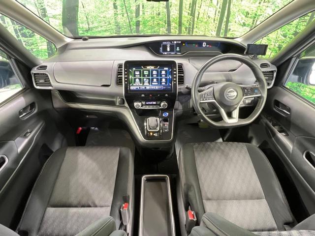 セレナ ｅ－パワー　ハイウェイスターＶ　純正ナビ１０インチ　フリップダウンモニター　プロパイロット　アラウンドビューモニター　デジタルインナーミラー　両側電動スライドドア（2枚目）