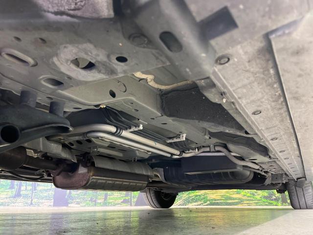 セレナ ｅ－パワー　ハイウェイスターＶ　純正ナビ１０インチ　フリップダウンモニター　プロパイロット　アラウンドビューモニター　デジタルインナーミラー　両側電動スライドドア（22枚目）