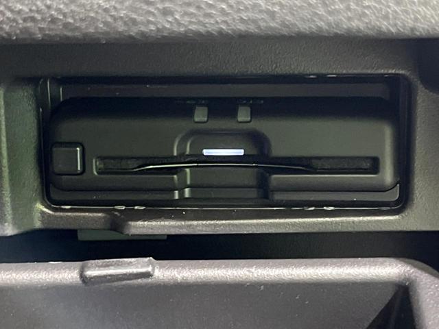 セレナ ｅ－パワー　ハイウェイスターＶ　純正ナビ１０インチ　フリップダウンモニター　プロパイロット　アラウンドビューモニター　デジタルインナーミラー　両側電動スライドドア（34枚目）