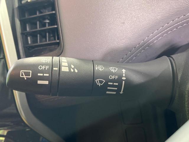 セレナ ｅ－パワー　ハイウェイスターＶ　純正ナビ１０インチ　フリップダウンモニター　プロパイロット　アラウンドビューモニター　デジタルインナーミラー　両側電動スライドドア（40枚目）