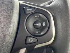 �ڥ����ץƥ��֥��롼������ȥ�����۹�®ƻϩ�Ǥ�Ĺ��Υ���Ԥ��ڤˡ�����ư��®�٤��ݤĥ��롼������ȥ����뤬�����ͷڸ������ƥ��Ϣ�Ȥ��������μ�ξ���Τ��Ƽִ֤��ݤĤ褦��®��Ĵ�ᤷ�Ƥ���ޤ����� 7