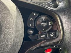 �ڥ����ץƥ��֥��롼������ȥ�����۹�®ƻϩ�Ǥ�Ĺ��Υ���Ԥ��ڤˡ�����ư��®�٤��ݤĥ��롼������ȥ����뤬�����ͷڸ������ƥ��Ϣ�Ȥ��������μ�ξ���Τ��Ƽִ֤��ݤĤ褦��®��Ĵ�ᤷ�Ƥ���ޤ����� 7