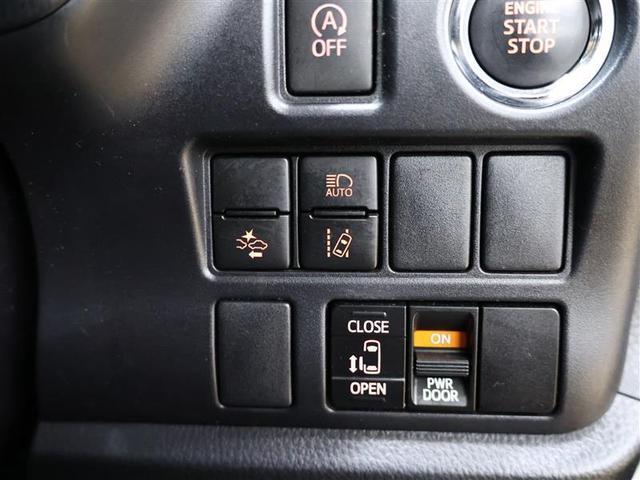 ノア Ｘ　ワンセグ　メモリーナビ　バックカメラ　衝突被害軽減システム　電動スライドドア　ＬＥＤヘッドランプ　ウオークスルー　乗車定員７人　３列シート　アイドリングストップ（8枚目）