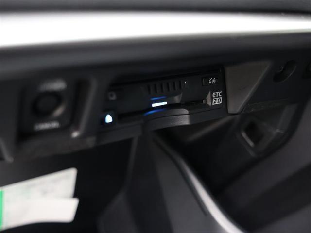 クラウン ＲＳ　フルセグ　メモリーナビ　ＤＶＤ再生　バックカメラ　衝突被害軽減システム　ＥＴＣ　ＬＥＤヘッドランプ　ワンオーナー　アイドリングストップ（12枚目）