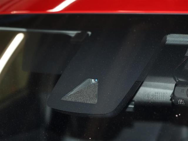 プリウス Ｓツーリングセレクション　ワンセグ　メモリーナビ　バックカメラ　衝突被害軽減システム　ＥＴＣ　ＬＥＤヘッドランプ　ワンオーナー（6枚目）