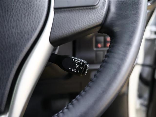 ノア ハイブリッドＳｉ　ダブルバイビーＩＩＩ　フルセグ　メモリーナビ　ＤＶＤ再生　バックカメラ　衝突被害軽減システム　ＥＴＣ　両側電動スライド　ＬＥＤヘッドランプ　乗車定員７人　３列シート　ワンオーナー（18枚目）