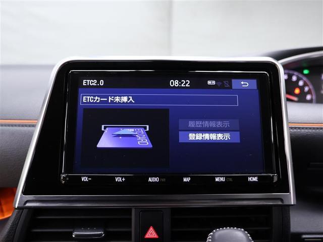 シエンタ Ｇ　クエロ　後期モデル　フルセグ　メモリーナビ　ＤＶＤ再生　バックカメラ　衝突被害軽減システム　ＥＴＣ　両側電動スライド　ＬＥＤ　パノラミックビューモニター　乗車定員７人　ワンオーナー　アイドリングストップ（10枚目）