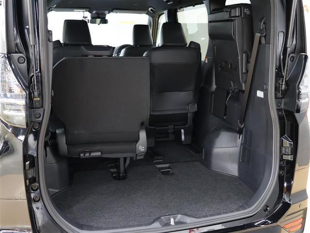 ヴォクシー Ｓ－Ｚ　フルセグ　コネクティッドナビ対応プラス　車載ナビ有　ＤＶＤ再生　バックカメラ　衝突被害軽減システム　ＥＴＣ　ドラレコ　両側電動スライド　ＬＥＤヘッドランプ　乗車定員７人　３列シート　ワンオーナー（23枚目）