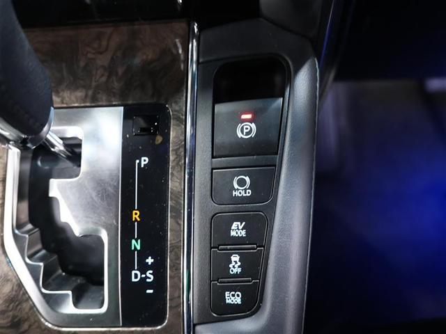 アルファードハイブリッド エグゼクティブラウンジＳ　革シート　サンルーフ　４ＷＤ　フルセグ　メモリーナビ　ＤＶＤ再生　後席モニター　バックカメラ　衝突被害軽減システム　ＥＴＣ　両側電動スライド　ＬＥＤヘッドランプ　３列シート　ワンオーナー　フルエアロ（29枚目）