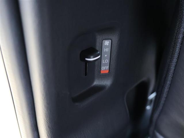 ハイエースバン スーパーＧＬ　ダークプライムＩＩ　フルセグ　メモリーナビ　ＤＶＤ再生　バックカメラ　衝突被害軽減システム　ＥＴＣ　ＬＥＤヘッドランプ　ワンオーナー（19枚目）