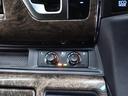 エグゼクティブラウンジＳ　革シート　サンルーフ　４ＷＤ　フルセグ　メモリーナビ　ＤＶＤ再生　後席モニター　バックカメラ　衝突被害軽減システム　ＥＴＣ　両側電動スライド　ＬＥＤヘッドランプ　３列シート　ワンオーナー　フルエアロ（24枚目）