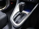 CVT(無段変速)のオートマチックです。フロアシフトがとても使い易いです。また高燃費に貢献するのもこのオートマチックです(*^_^*)