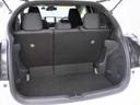 可倒式リヤシートを前に倒せば、ラゲージスペースがさらに拡大。長さや幅のある物もラクに収まります。