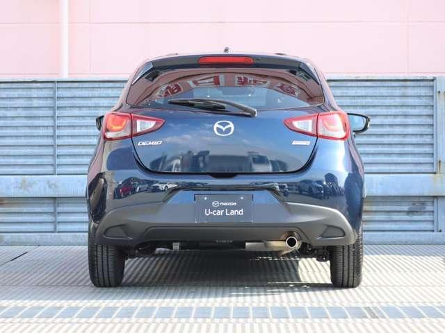 生命感をカタチにする。それがマツダの魂動デザイン。人の手にしか生み出すことができない、躍動的で生命力あふれる造形にこだわり、持てる技術と情熱のすべてを注ぐことで、そのカタチに魂を吹き込みました。