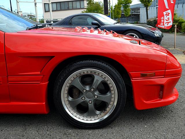 サバンナＲＸ－７ ＧＴ－Ｘ　前後オーバーフェンダー　社外タービン　ＬＩＮＫ　ＥＣＵ　ＬＳＤ　ブリッドシート　ＥＲＣ３００キロメーター　ＨＫＳハイパーＭＡＸ車高調　ＨＫＳ　Ｖマウント　追加メーター　ブーストコントローラー（6枚目）