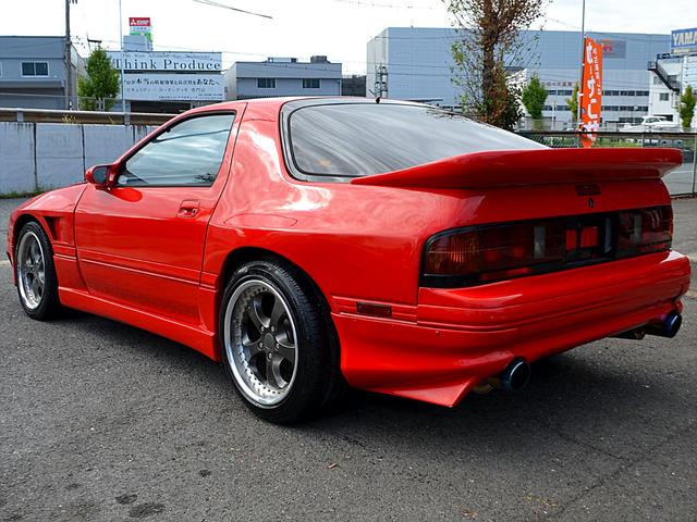 サバンナＲＸ－７ ＧＴ－Ｘ　前後オーバーフェンダー　社外タービン　ＬＩＮＫ　ＥＣＵ　ＬＳＤ　ブリッドシート　ＥＲＣ３００キロメーター　ＨＫＳハイパーＭＡＸ車高調　ＨＫＳ　Ｖマウント　追加メーター　ブーストコントローラー（20枚目）