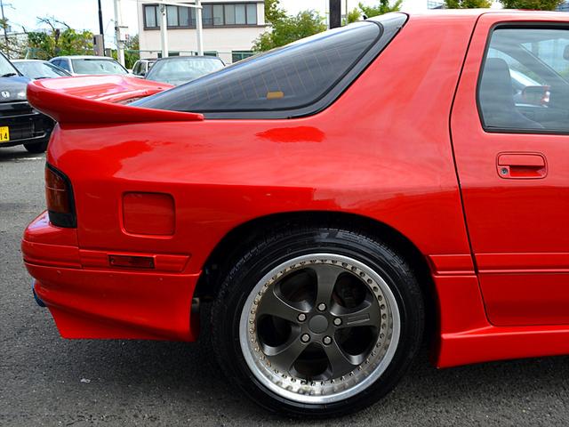 サバンナＲＸ－７ ＧＴ－Ｘ　前後オーバーフェンダー　社外タービン　ＬＩＮＫ　ＥＣＵ　ＬＳＤ　ブリッドシート　ＥＲＣ３００キロメーター　ＨＫＳハイパーＭＡＸ車高調　ＨＫＳ　Ｖマウント　追加メーター　ブーストコントローラー（48枚目）
