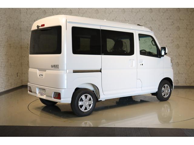 ハイゼットカーゴ クルーズターボ　ＣＶＴ　衝突被害軽減システム　クリアランスソナー　ドライブレコーダー　純正ナビ　フルセグＴＶ　バックカメラ　両側スライドドア　スマートキー　アイドリングストップ　ＥＳＣ　エアコン　パワーステアリング（15枚目）