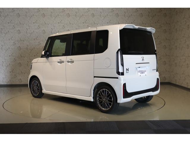 Ｎ－ＢＯＸカスタム ターボ　両側電動スライドドア　クリアランスソナー　オートクルーズコントロール　レーンアシスト　衝突被害軽減システム　オートライト　ＬＥＤヘッドランプ　スマートキー　アイドリングストップ　シートヒーター（17枚目）