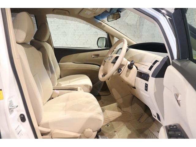 エスティマ アエラス　ＥＴＣ　バックカメラ　ナビ　オートクルーズコントロール　両側電動スライドドア　ＨＩＤ　スマートキー　３列シート　オットマン　ＣＶＴ　アルミホイール　ＣＤ　盗難防止システム　衝突安全ボディ　ＡＢＳ（25枚目）