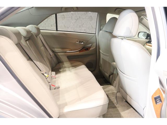 プレミオ ２．０Ｇ　スペリア　ドライブレコーダー　オートクルーズコントロール　バックカメラ　ナビ　ＴＶ　アルミホイール　ＨＩＤ　ＣＶＴ　シートヒーター　スマートキー　電動格納ミラー　盗難防止システム　パワーシート　革シート　ＣＤ（25枚目）