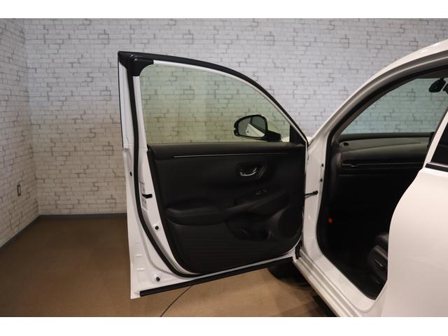 ZR-V Z ドライブレコーダー 全周囲カメラ クリアランスソナー クルーズコントロール レーンアシスト パワーシート 衝突被害軽減システム ナビ TV オートライト LEDヘッドランプ 電動リアゲート(36枚目)