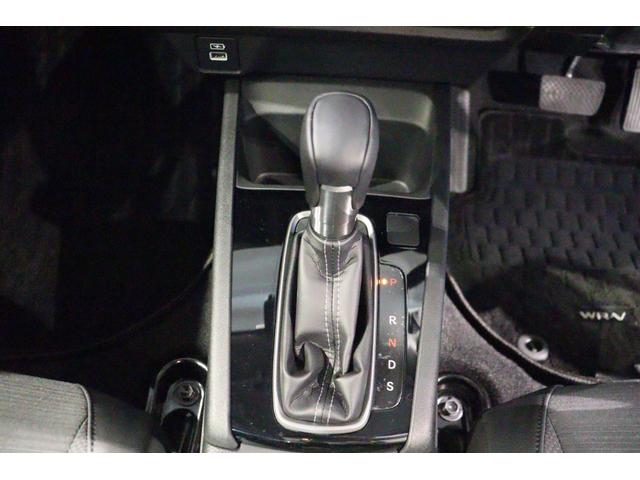 ＷＲ－Ｖ Ｚ　ブラックスタイル　ドライブレコーダー　ＥＴＣ　バックカメラ　クリアランスソナー　オートクルーズコントロール　レーンアシスト　衝突被害軽減システム　ナビ　ＴＶ　オートライト　ＬＥＤヘッドランプ　アルミホイール（9枚目）