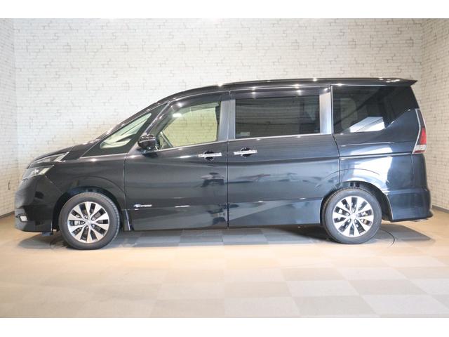 セレナ ハイウェイスター ETC 全周囲カメラ ナビ TV オートクルーズコントロール パークアシスト 衝突被害軽減システム 両側電動スライドドア スマートキー アイドリングストップ 3列シート CVT アルミホイール CD(18枚目)