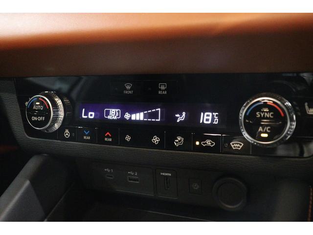 アウトランダーＰＨＥＶ Ｐ　４ＷＤ　ドライブレコーダー　全周囲カメラ　クリアランスソナー　クルーズコントロール　パワーシート　衝突被害軽減システム　ナビ　ＴＶ　ＬＥＤヘッドランプ　アルミホイール　スマートキー（8枚目）