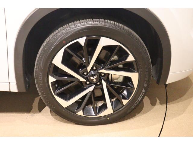 アウトランダーＰＨＥＶ Ｐ　４ＷＤ　ドライブレコーダー　全周囲カメラ　クリアランスソナー　クルーズコントロール　パワーシート　衝突被害軽減システム　ナビ　ＴＶ　ＬＥＤヘッドランプ　アルミホイール　スマートキー（22枚目）