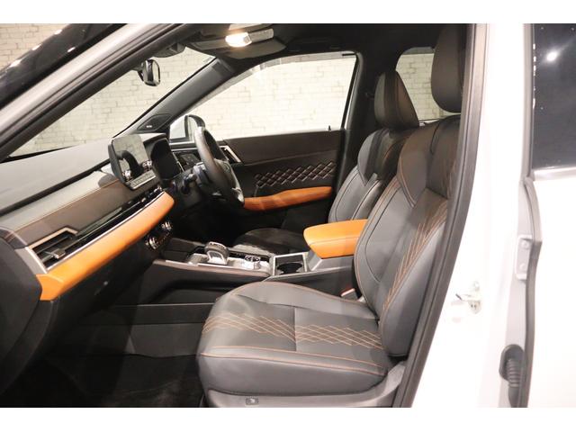 アウトランダーＰＨＥＶ Ｐ　４ＷＤ　ドライブレコーダー　全周囲カメラ　クリアランスソナー　クルーズコントロール　パワーシート　衝突被害軽減システム　ナビ　ＴＶ　ＬＥＤヘッドランプ　アルミホイール　スマートキー（23枚目）