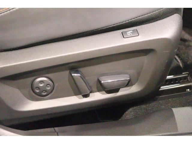 アウトランダーＰＨＥＶ Ｐ　４ＷＤ　ドライブレコーダー　全周囲カメラ　クリアランスソナー　クルーズコントロール　パワーシート　衝突被害軽減システム　ナビ　ＴＶ　ＬＥＤヘッドランプ　アルミホイール　スマートキー（28枚目）