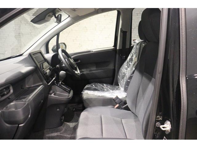 シエンタ ハイブリッドX クリアランスソナー オートクルーズコントロール レーンアシスト 衝突被害軽減システム 両側スライド・片側電動 オートマチックハイビーム LEDヘッドランプ スマートキー 3列シート CVT(28枚目)