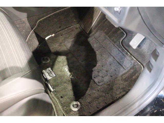 ＷＲ－Ｖ Ｚ　ブラックスタイル　ＥＴＣ　バックカメラ　クリアランスソナー　オートクルーズコントロール　レーンアシスト　衝突被害軽減システム　ナビ　ＴＶ　オートライト　ＬＥＤヘッドランプ　アルミホイール　スマートキー　ＣＶＴ（28枚目）