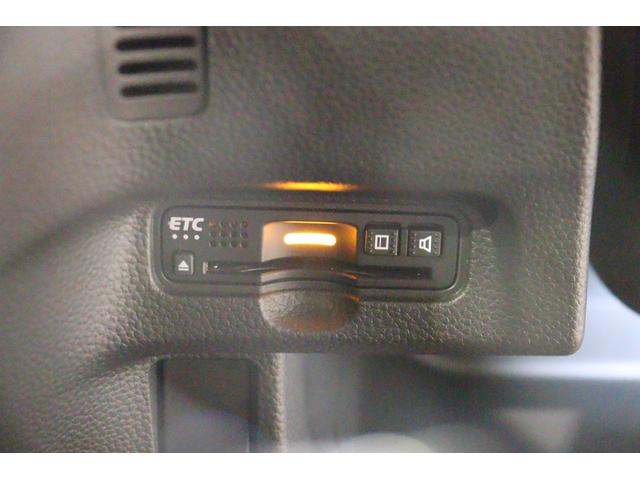 Ｎ－ＢＯＸカスタム Ｇ・Ｌターボホンダセンシング　ドライブレコーダー　ＥＴＣ　バックカメラ　両側電動スライドドア　ナビ　ＴＶ　クリアランスソナー　クルーズコントロール　レーンアシスト　衝突被害軽減システム　オートライト　ＬＥＤヘッドランプ（9枚目）