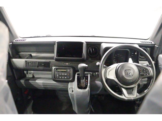 毎回座るフロントシート。運転席は必ず使用する部分ですので、座り心地が重要です！