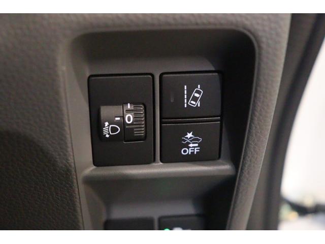 車線はみだしを知らせてくれる機能！レーンアシスト付！