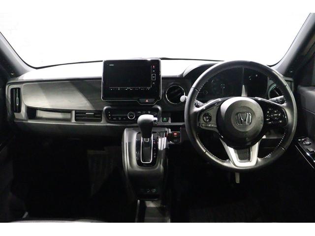 車を運転する際には運転席の存在は欠かせません。なのでしっかりとチェックしたいポイントですね。