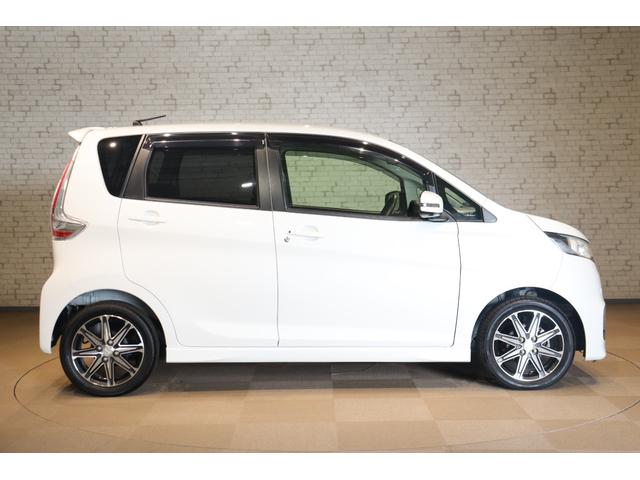 eKカスタム Tセーフティプラス ドライブレコーダー ETC 全周囲カメラ ナビ TV オートクルーズコントロール レーンアシスト 衝突被害軽減システム オートマチックハイビーム HID アイドリングストップ(14枚目)