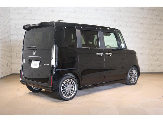 Ｎ－ＢＯＸカスタム ターボ　ＥＴＣ　バックカメラ　サイドカメラ　両側電動スライドドア　クリアランスソナー　オートクルーズコントロール　レーンアシスト　衝突被害軽減システム　オートライト　ＬＥＤヘッドランプ　スマートキー（16枚目）